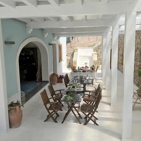 Acacia Bed & Breakfast